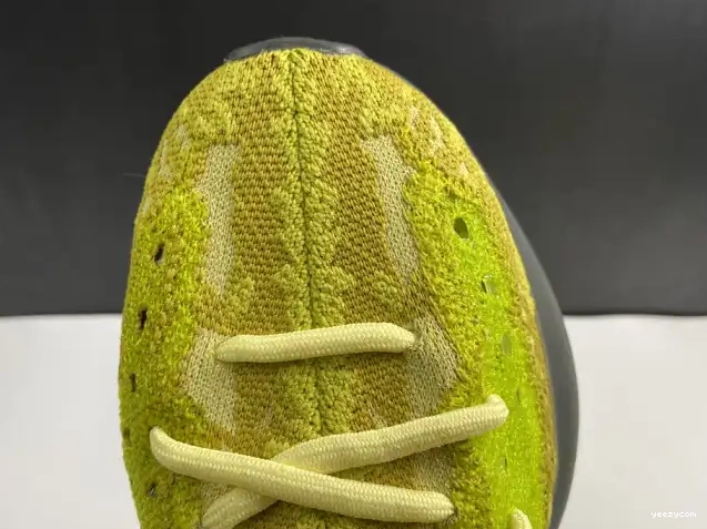 380 HYLTE GLOW ADIDAS FZ4990 YEEZY BOOST 0526